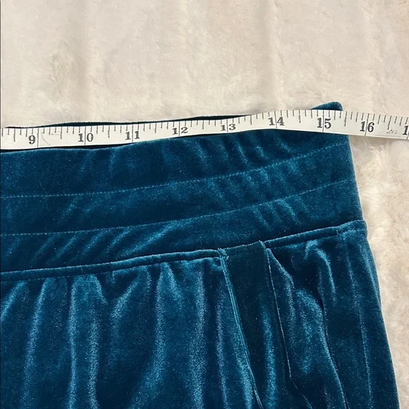 SET Liverpool Los Angeles Dark Teal Relaxed Fit Velvet Tracksuit - Picture 9 of 11